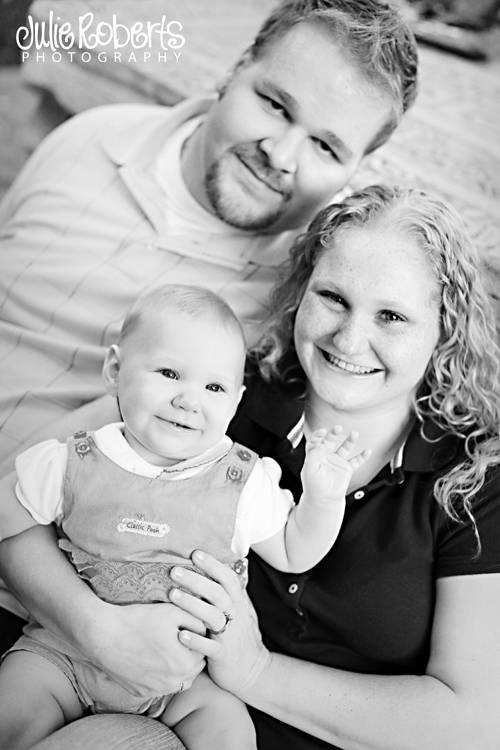 Abbi Foster & Family - Knoxville Tennessee - Family & Baby Portraits, Julie Roberts Photography