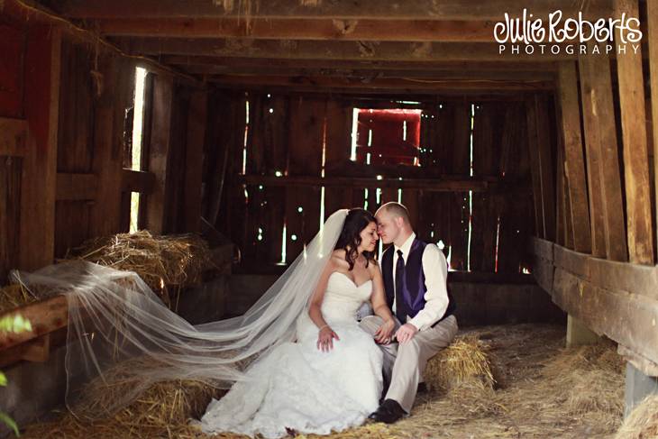 Rebekah Rodriguez & Darrell Greer : Married!  :  Maple Lane Farm :  Johnson City  :  East Tennessee  :  Weddings, Julie Roberts Photography