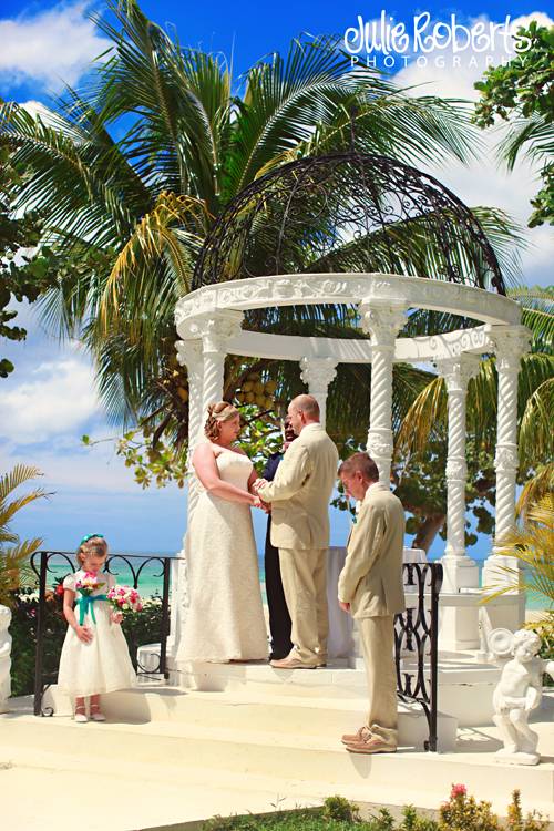 Ashley Hillis and Ray Strutton - Married in Jamaica!, Julie Roberts Photography