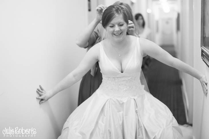 Katie Schultz :: Bridal Portraits :: RT Lodge, Julie Roberts Photography