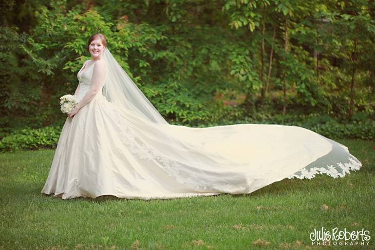 Katie Schultz :: Bridal Portraits :: RT Lodge, Julie Roberts Photography