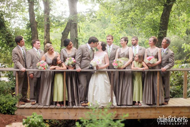 Genevieve Hanisek &amp; Seth Hagler :: Southern Back-yard Wedding :: Part ONE, Julie Roberts Photography