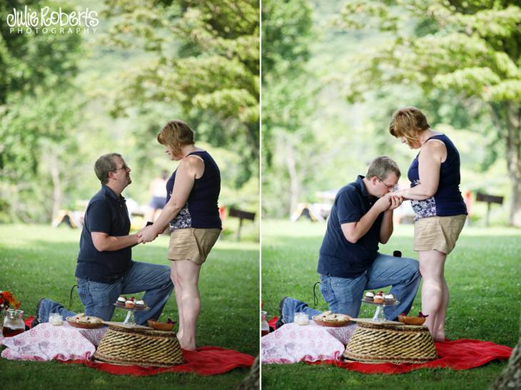 She held her heart when she showed me the ring :: Greta and Aaron, Julie Roberts Photography