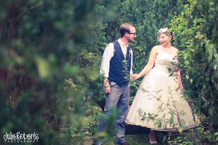 Stephanie Dowdy and Michael Davis :: The Lily Barn, Townsend, Tennessee, Julie Roberts Photography