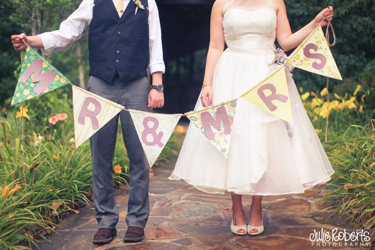 Stephanie Dowdy and Michael Davis :: The Lily Barn, Townsend, Tennessee, Julie Roberts Photography