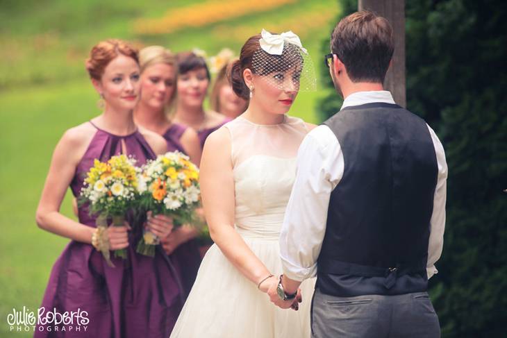 Stephanie Dowdy and Michael Davis :: The Lily Barn, Townsend, Tennessee, Julie Roberts Photography