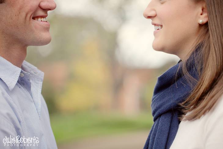 Sara and Robbie :: Engaged! :: Knoxville, Tennessee, Julie Roberts Photography