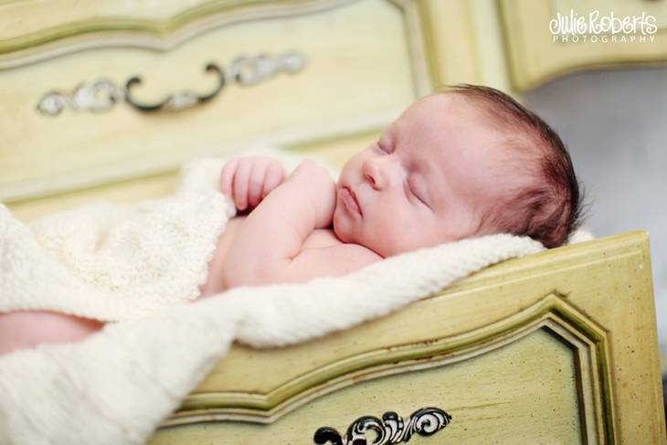 Sweet Little Margaux :: Three Weeks Old :: Lexington Newborn Photography, Julie Roberts Photography