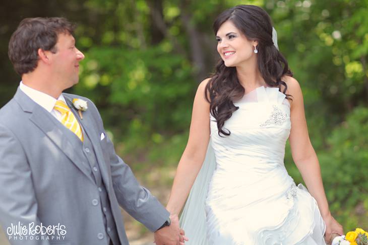 Heather and Kevin Griffin :: Married!!  Part ONE :: Castleton Farms :: Tennessee, Julie Roberts Photography