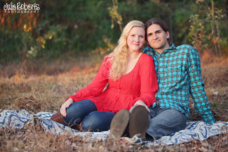 Olivia and Justin ... hippie lovin ... xoxo!, Julie Roberts Photography