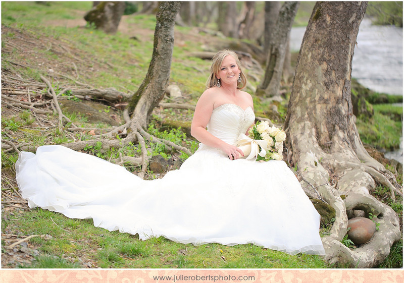 Lindsay's Bridal Session :: Riverstone Resort :: Pigeon Forge Wedding Photography, Julie Roberts Photography