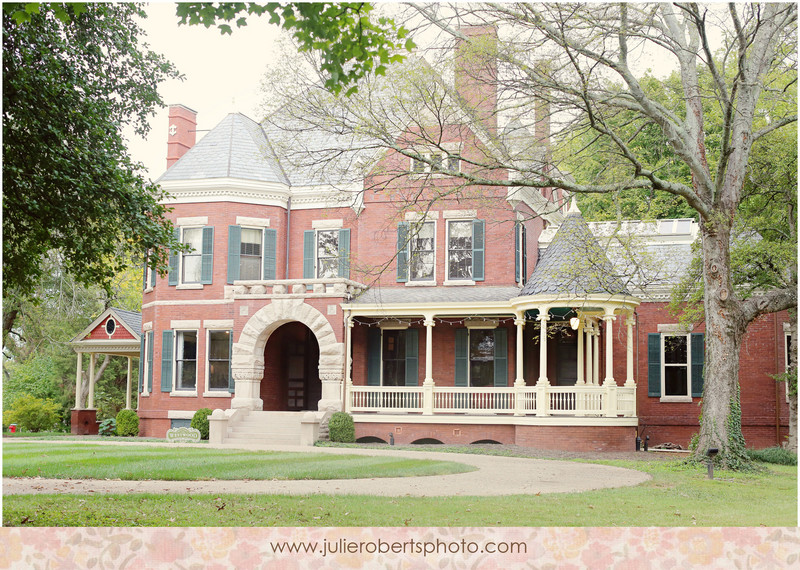 Winter Wedding Inspiration by LB Floral at Historic Westwood, Knoxville Tennessee, Julie Roberts Photography