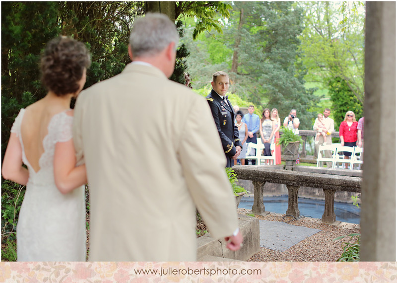 A Perfect Spring Wedding :: Jessica Chambers and Adam Stine :: Knoxville Wedding Photography, Julie Roberts Photography