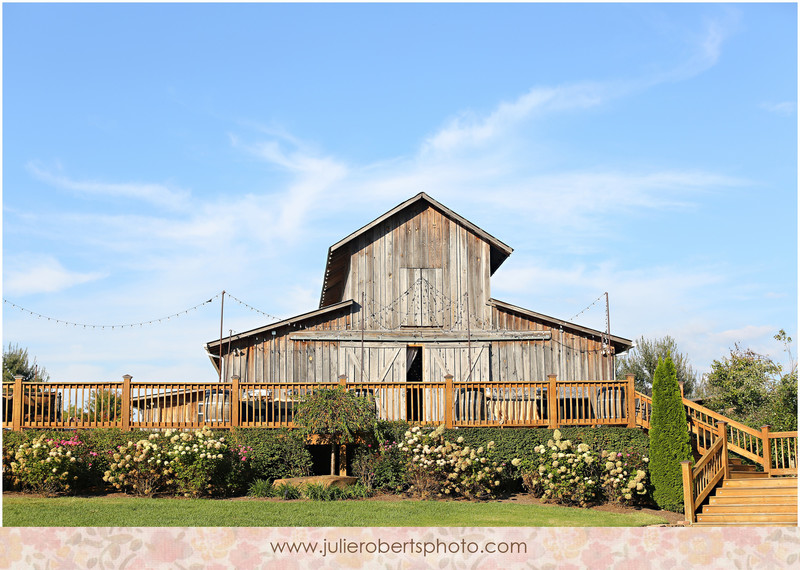 Christina Clayton and Joshua Sullivan Get Married at Castleton Farms ::  Knoxville, Tennessee Wedding, Julie Roberts Photography