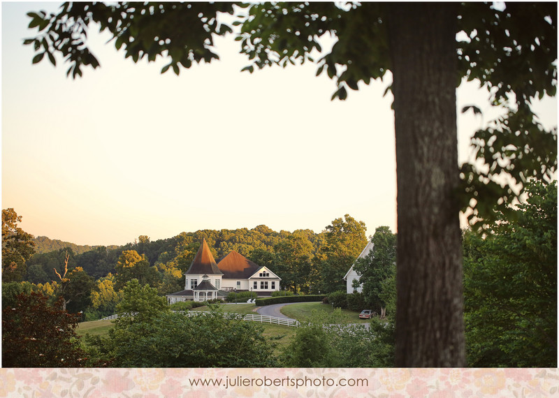 White Stone Country Inn :: Tennessee Engagement :: Amy & Bill, Julie Roberts Photography